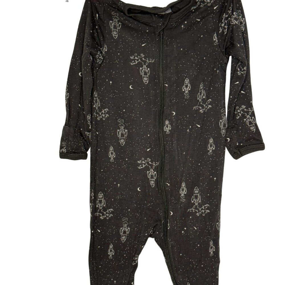 Modern Moments Newborn Sleeper/ Play, Gray , Super Soft With Mits, Zipper, 0-3 M